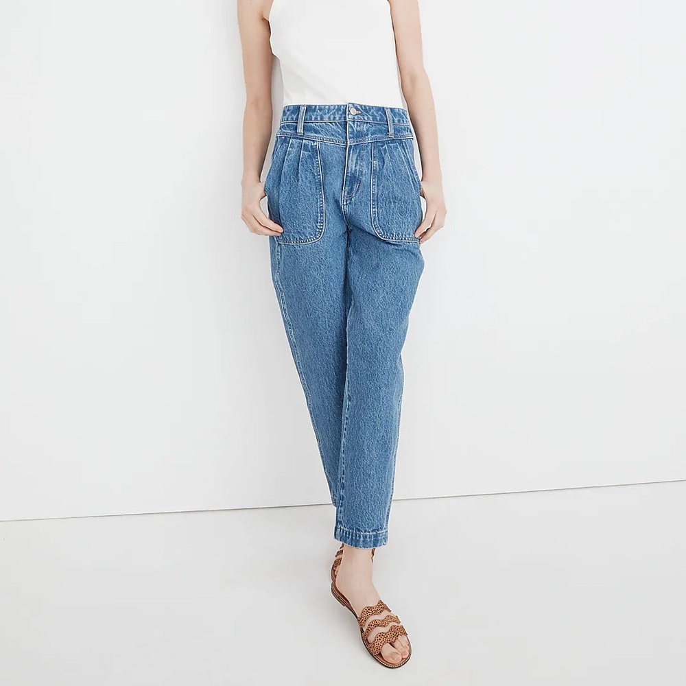 Madewell Baggy Pleated Tapered Jeans